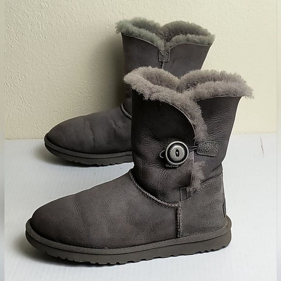 UGG Charming Bailey Button Gray Winter Rain Boots Mid-Calf Suede Women's Size 6 - Picture 1 of 12